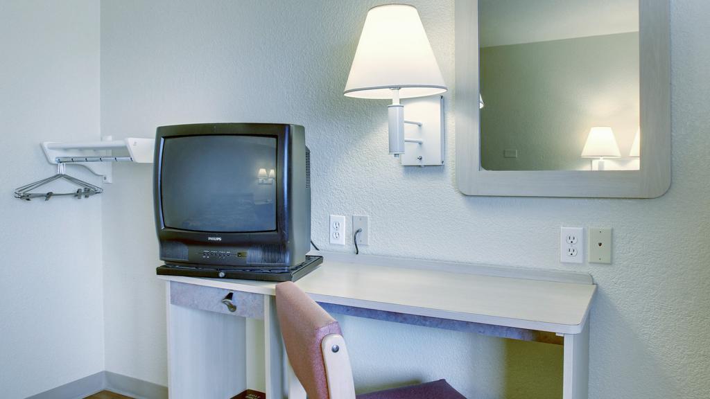 Motel 6 Manhattan Kansas Δωμάτιο φωτογραφία